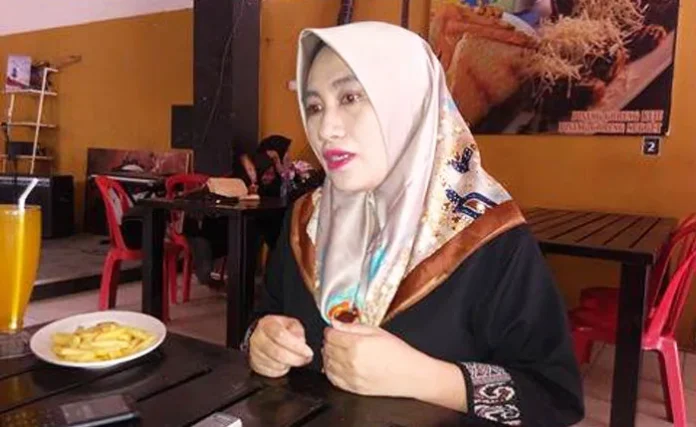 nini-rianti-aktivis-perempuan Ini Pendapat Aktivis Perempuan Kendari Terhadap Paslon ADP SUL