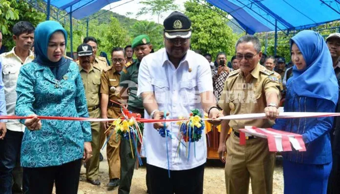 PERESMIAN 228 RTS di Kecamatan Ulu Iwoi Sudah Bisa Nikmati Listrik