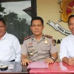 Edarkan Narkoba Ibu Rumah Tangga Ini Dibekuk Polisi Edarkan Narkoba Ibu Rumah Tangga Ini Dibekuk Polisi