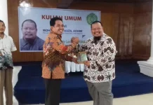 Untuk Go Global, Seseorang Tak Perlu Sampai Pergi ke Luar Negeri Penulis Best Seller sekaligus pembicara lintas negara, Mohammad Fauzil Adhim