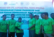 Wabup Kolaka Berikan Piagam Adiwiyata ke SD1 Antam Pomalaa Wabup Kolaka Berikan Piagam Adiwiyata ke SD1 Antam Pomalaa