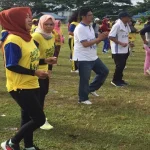Abdul Rasak Zumba Bersama Ratusan Pendukungnya Abdul Rasak Zumba Bersama Ratusan Pendukungnya