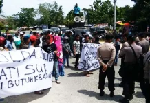 Kapolda Baru Ditantang Selesaikan Kasus Mandek di Polda Sultra Kapolda Baru Ditantang Selesaikan Kasus Mandek di Polda Sultra