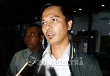Kuasa Hukum Bupati Buton Umar Samiun Datangi KPK, Umar Samiun Sedang Istirahat Deni Aulia Ahmad