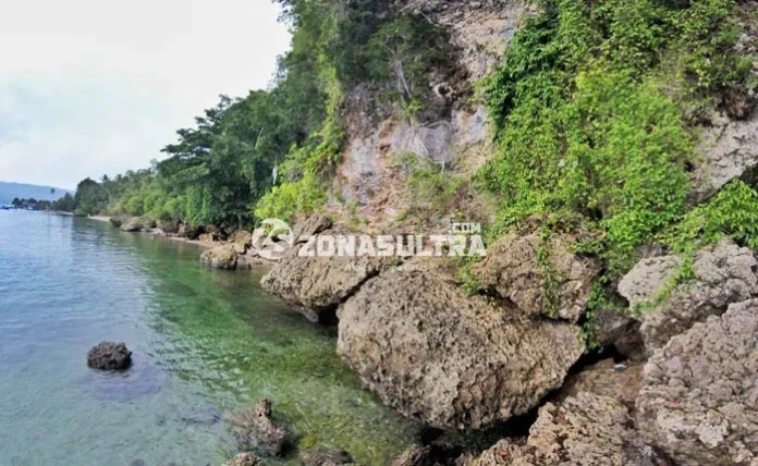 Melirik Keindahan Pantai Pasarwajo Yang Terabaikan