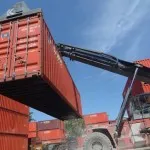 Aktivitas Bongkar Muat di Terminal Bungkutoko Mengalami Peningkatan ilustrasi petikemas