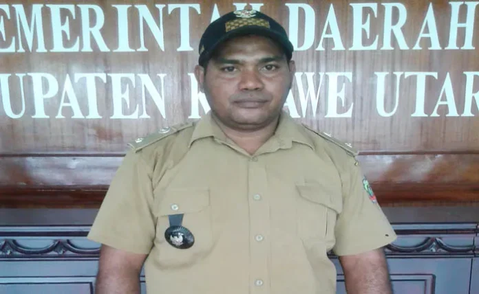 Prihatin Dengan Kondisi Masyarakat, Kades Morombo Gratiskan Penyaluran Raskin