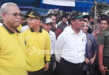 Mentan Berkunjung, Petani Konsel Banjir Bantuan Mentan Berkunjung, Petani Konsel Banjir Bantuan