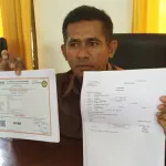 12 Warga Ini Segera Nikmati Listrik Gratis dari La Ode Azhar 12 Warga Ini Segera Nikmati Listrik Gratis dari La Ode Azhar