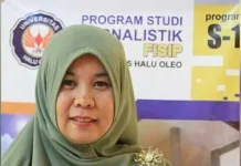 Bakal Luluskan Alumni Pertama, Jurnalistik UHO Target Akreditasi A Sekertaris Jurusan Jurnalistik UHO, Nina Ridwan Zakaria