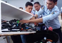 Lapas Kendari Musnahkan 1.227 Unit HP Sitaan pemusnahan hp lapas2