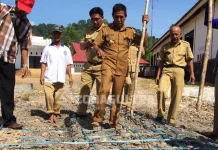 Sukseskan Penanaman Jagung 2.000 Hektar, SKPD Konut Tanam Jagung di Instansi Masing-masing Sukseskan Penanaman Jagung 2.000 Hektar, SKPD Konut Tanam Jagung di Instansi Masing-masing