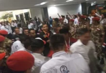 Pengamanan Debat Tahap Dua Calon Walikota Kendari Gunakan Metal Detector Pengamanan Debat Tahap Dua Calon Walikota Kendari Gunakan Metal Detector