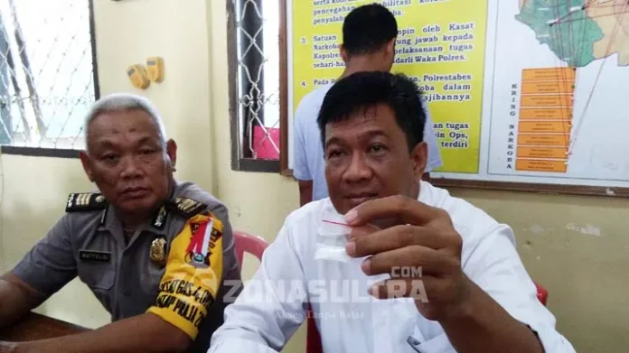 Jadi Pengedar Narkoba, Pegawai Honorer Kantor Depag Diringkus di Depan SPBU THR