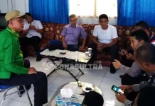 Istri Kedapatan Bagi-bagi Uang, Ini Tanggapan Camat Puuwatu Istri Kedapatan Bagi-bagi Uang, Ini Tanggapan Camat Puuwatu