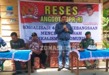 Umar Arsal Ingatkan Masyarakat Soal Bahaya Komunisme Umar Arsal Ingatkan Masyarakat Soal Bahaya Komunisme