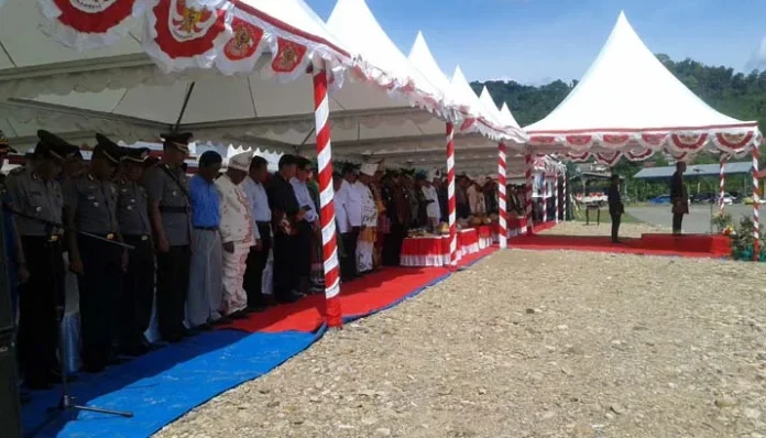 Pimpin Upacara HUT Konut, Nur Alam: Ruksamin Calon Gubernur Masa Depan Sultra