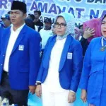 Kampanye Akbar, La Bakry Himbau Masyarakat Buton Tidak Pilih Kotak Kosong Kampanye Akbar, La Bakry Himbau Masyarakar Buton Tidak Pilih Kotak Kosong