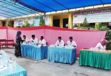 Pilwali Kendari, Nur Alam Dijadwalkan Mencoblos di TPS 1 Kelurahan Anaiwoi Pukul 11.00 Wita Pilwali Kendari, Nur Alam Dijadwalkan Mencoblos di TPS 1 Kelurahan Anaiwoi Pukul 11.00 Wita