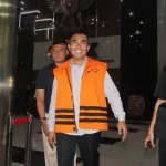 KPK Perpanjang Masa Penahanan Umar Samiun KPK Perpanjang Masa Penahanan Umar Samiun