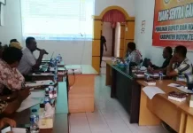 Pendistribusian Form C6 di Buteng Telah Disepakati Bersama LO Paslon Pendistribusian Form C6 di Buteng Telah Disepakati Bersama LO Paslon