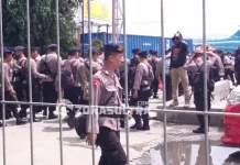 300 Personil Brimob BKO dari Jatim dan NTB Diberangkatkan ke Empat Daerah Pilkada di Sultra 300 Personil Brimob BKO dari Jatim dan NTB Diberangkatkan ke Empat Daerah Pilkada di Sultra