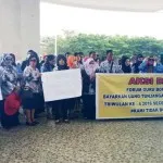 Tunjangan Sertifikasi Tak Dibayarkan, Guru di Bombana Ancam Mogok Mengajar Tunjangan Sertifikasi Tak Dibayarkan, Guru di Bombana Ancam Mogok Mengajar