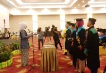 STIK Avicenna Kendari Wisuda 344 Lulusan S1 Hingga D3 STIK Avicenna Kendari Wisuda 354 Lulusan S1 Hingga D3