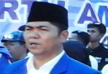 Tak Hadir Kampanye, La Bakry Bacakan Surat Umar Samiun untuk Masyarakat Buton