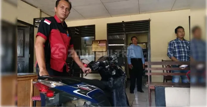 Ingin Beli Miras, Tiga Pemuda ini Nekat Curi Motor
