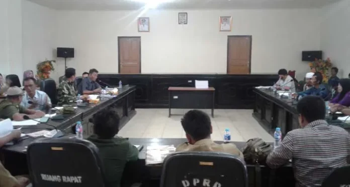 DPRD Konut Perintahkan DPMD Tetap Gelar Pilkades di 3 Desa Ini