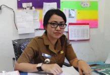 Satu Minggu Jelang Idul Fitri, Disperindag Perketat Pengawasan Barang Kadaluarsa Kepala Bidang Konsumsi dan Keamanan Pangan Dinas Pangan Kota Kendari, Ida Rianti