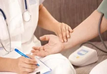 2017 Setiap Desa di Konawe, Miliki Satu Tenaga Perawat ilustrasi perawat