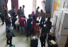 23 Kotak Suara Tak Tersegel, Ini Penjelasan KPU Bombana 23 Kotak Suara Tak Tersegel, Ini Penjelasan KPU Bombana