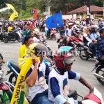 Pendukung Razak-Haris Membludak Ruas Jalan Benu-benua Ditutup Pendukung Razak-Haris Membludak Ruas Jalan Benu-benua Ditutup