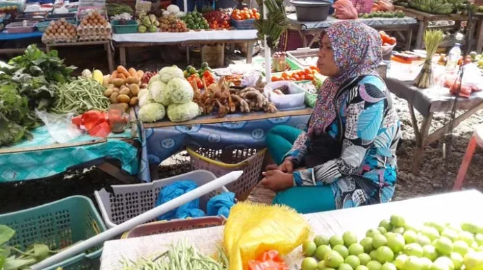 Daya Beli Lesu, Pedagang di Pasar Tradisional Wakatobi Mengeluh