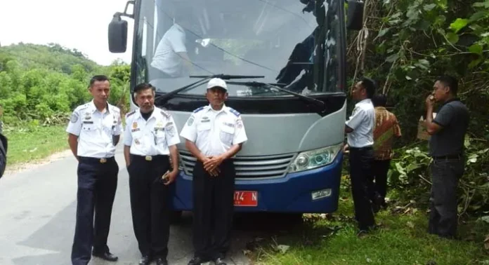 Tertibkan Izin Mobil Angkutan, Dishub Butur Maksimalkan Pengawasan di Pos Jaga