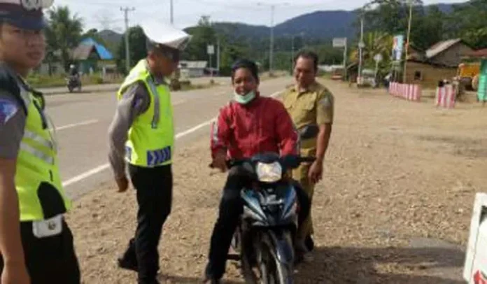 Aparat Gabungan Polsek Asera Gelar Operasi Rutin