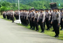 Kapolres Konawe Pimpin Langsung Apel Siaga Pengamanan Pilkades Serentak di Konut Kapolres Konawe Pimpin Langsung Apel Siaga Pengamanan Pilkades Serentak di Konut