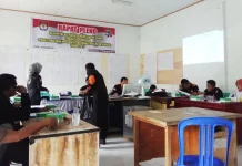 Rapat Pleno PPK Kecamatan Puuwatu, ADP-Sul Sementara Unggul Rapat Pleno PPK Kecamatan Puuwatu, ADP-Sul Sementara Unggul