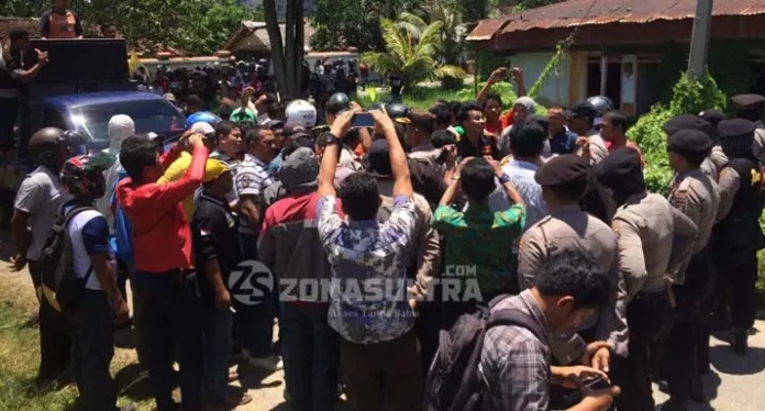 Dugaan Pelanggaran Pilwali, Massa Rasak-Haris Serbu Kantor Panwaslih