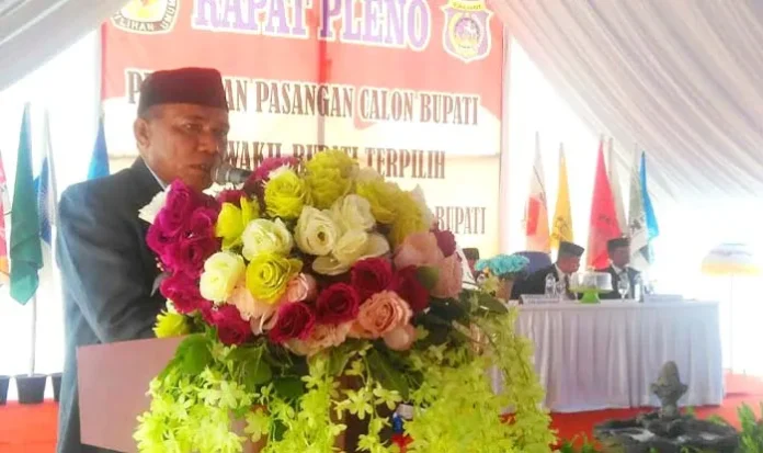 RAPAT PLENO KPU Mubar Tetapkan Paslon Rahmat Bupati Terpilih