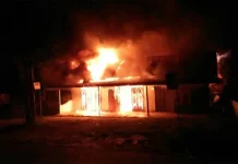 Tiga Kamar Kos Milik Purnawirawan Polri Hangus Terbakar Tiga Kamar Kos Milik Purnawirawan Polri Hangus Terbakar