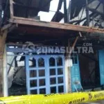 Dua Unit Ruko di Jalan Kamboja Kendari Terbakar Dua Unit Ruko di Jalan Kamboja Kendari Terbakar
