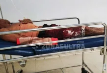 Tanpa Alasan Jelas, Lelaki Ini Bacok Ayah dan Anak Pekerja Drainase Tanpa Alasan Jelas, Lelaki Ini Bacok Ayah dan Anak Pekerja Drainase