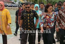 Sambangi Kampung Nelayan, Menteri Susi Beri Bantuan Kesehatan Suku Bajo Sambangi Kampung Nelayan, Menteri Susi Beri Bantuan Kesehatan Suku Bajo