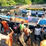 Nelayan Asal Moramo Ditemukan Meninggal Tersangkut di Jaring Ikan Nelayan Asal Moramo Ditemukan Meninggal Tersangkut di Jaring Ikan
