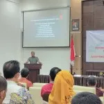 Nur Alam Kecewa Dengan Kepala Daerah yang Tidak Hadir di BPK Sultra Nur Alam Kecewa Dengan Kepala Daerah yang Tidak Hadir di BPK Sultra