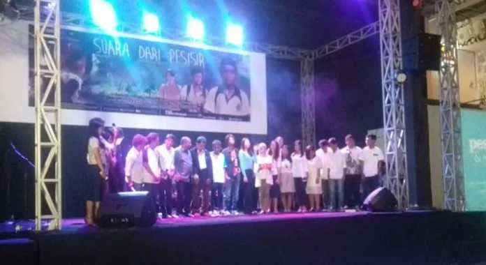 Dekan FISIP UHO Bangga Mahasiswa Komunikasi Hasilkan Karya "Suara dari Pesisir"