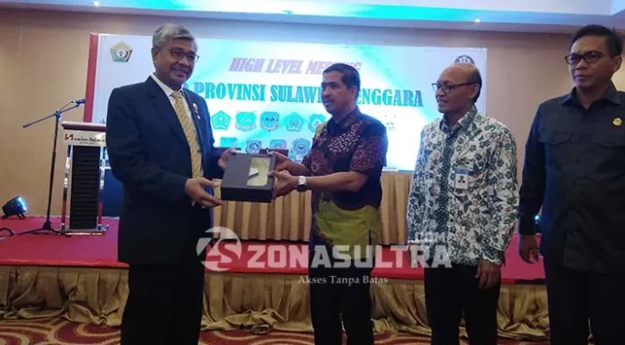 Baubau Raih Penghargaan TPID Terbaik